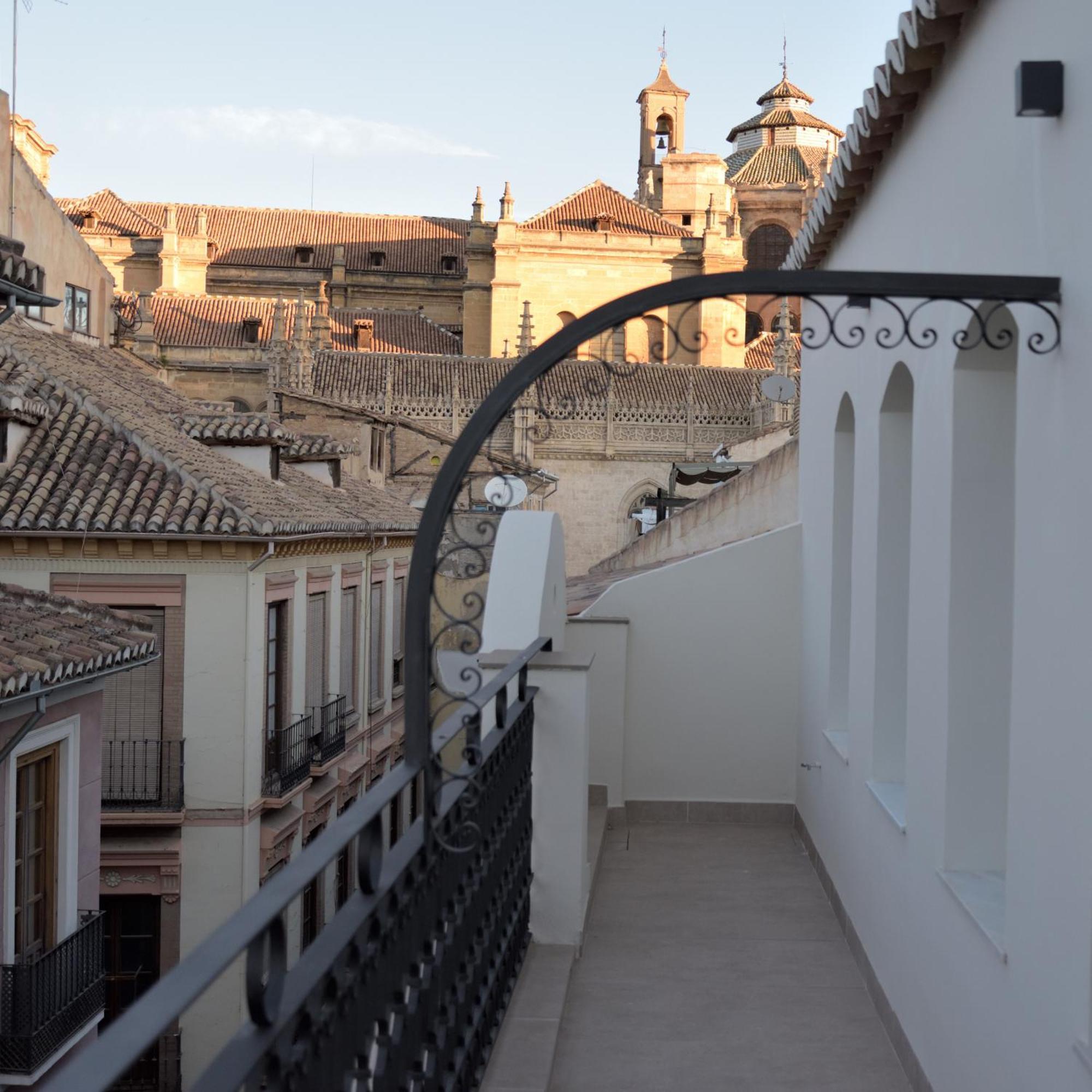 Patio De Sombra - Urban Suites Granada Exterior foto